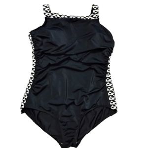 Reebok Black & White Geometric Squares Neck One Piece Swimsuit Size 18 NWOT